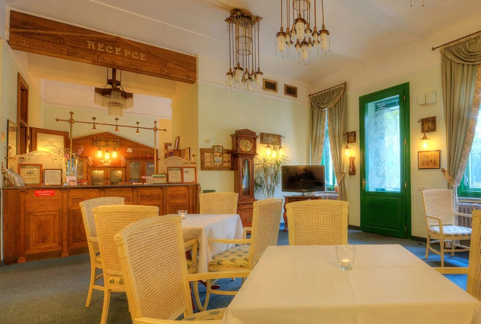 Villa Voyta, Praha 4 - restaurace s prostřenými stoly